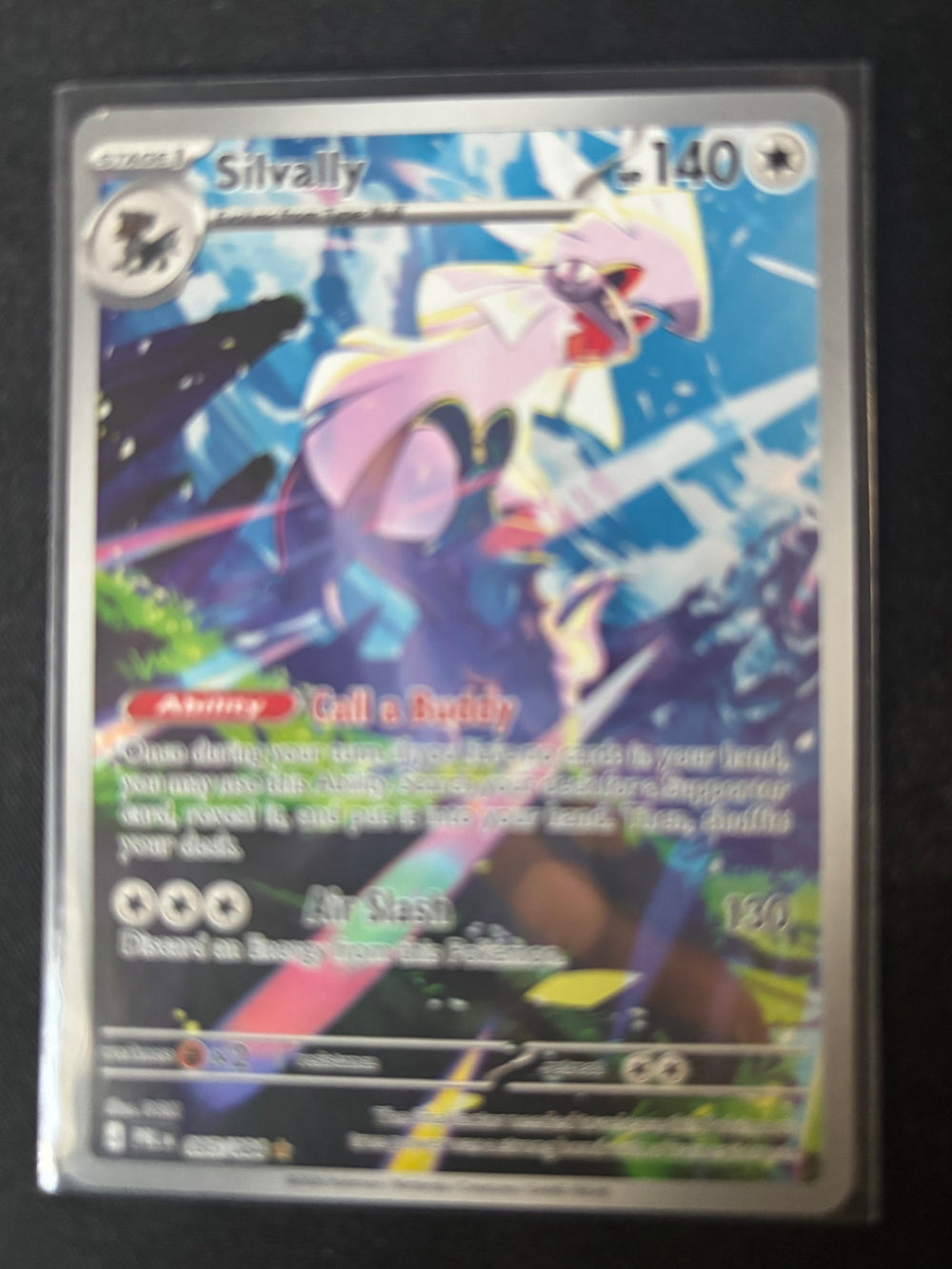 Silvally 095/084 — Pitch Black — Illustration Rare